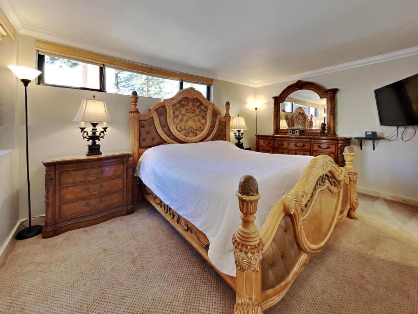 623 Mammoth Lakes